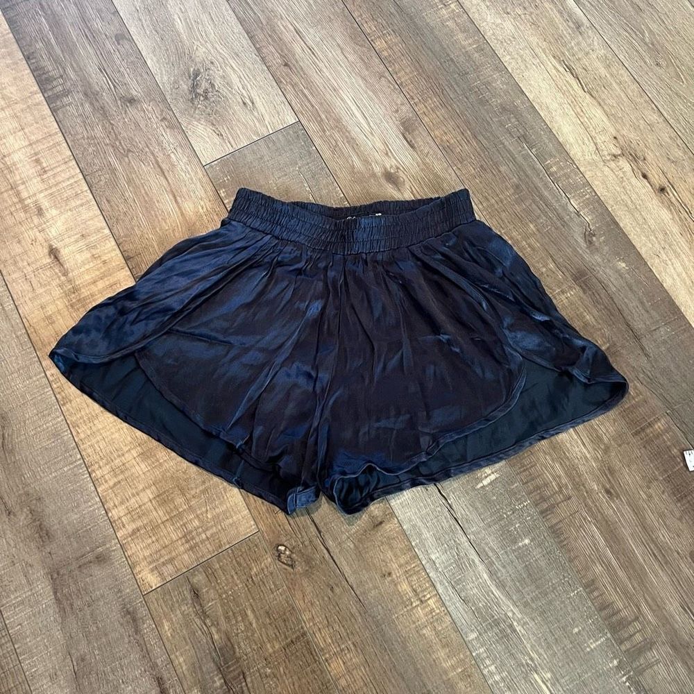 Obey women navy shorts size xxs